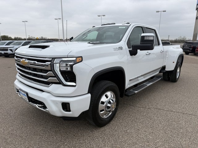2026 Chevrolet Silverado 3500 HD High Country DRW