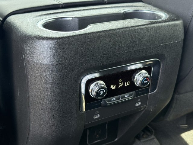 2023 GMC Yukon XL SLE