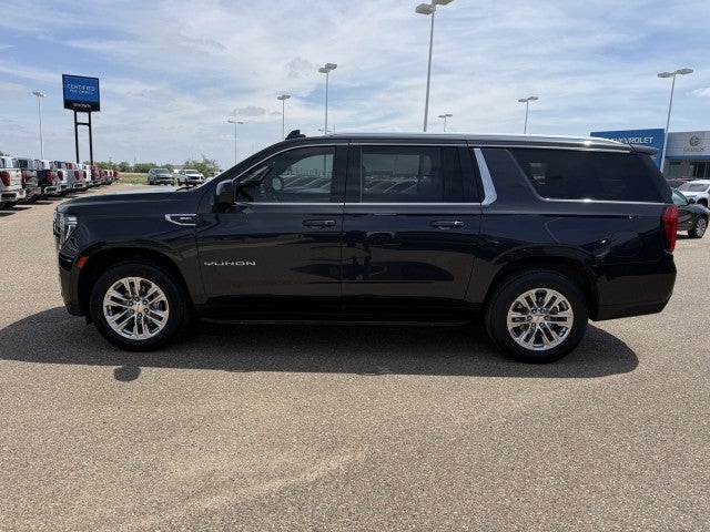 2023 GMC Yukon XL SLE