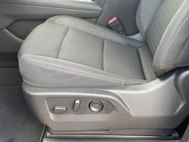 2027 Chevrolet Suburban LS