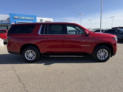 2026 Chevrolet Suburban LT