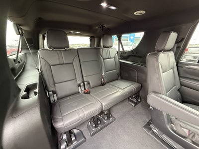 2023 Chevrolet Suburban RST