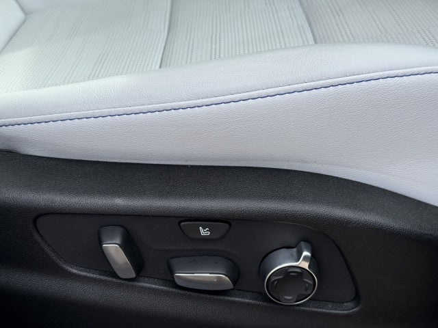 2025 Cadillac XT4 Sport