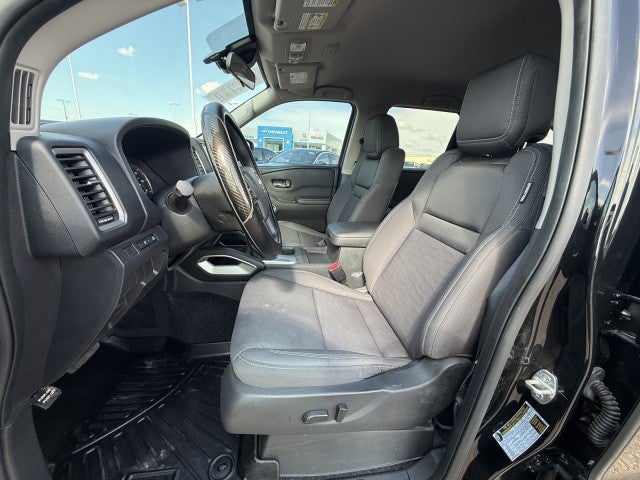 2024 Nissan Frontier SV