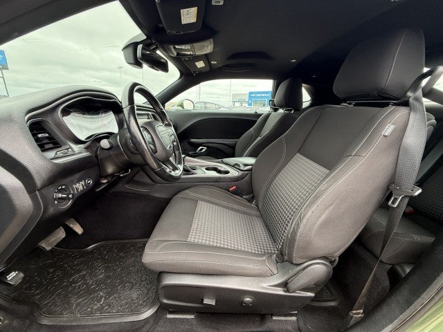 2022 Dodge Challenger SXT