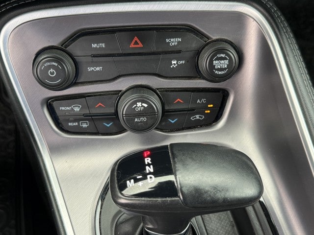 2022 Dodge Challenger SXT