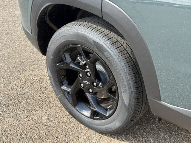 2026 Chevrolet Trax LT - Photo 12