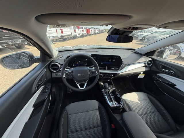2026 Chevrolet Trax LT - Photo 31