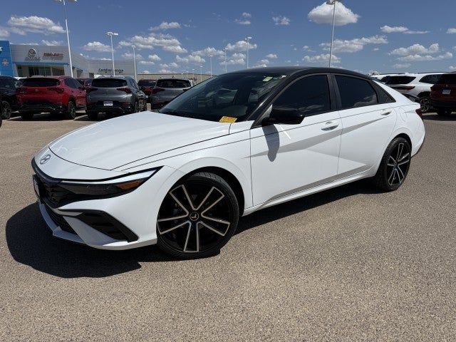 2026 Hyundai Elantra SE