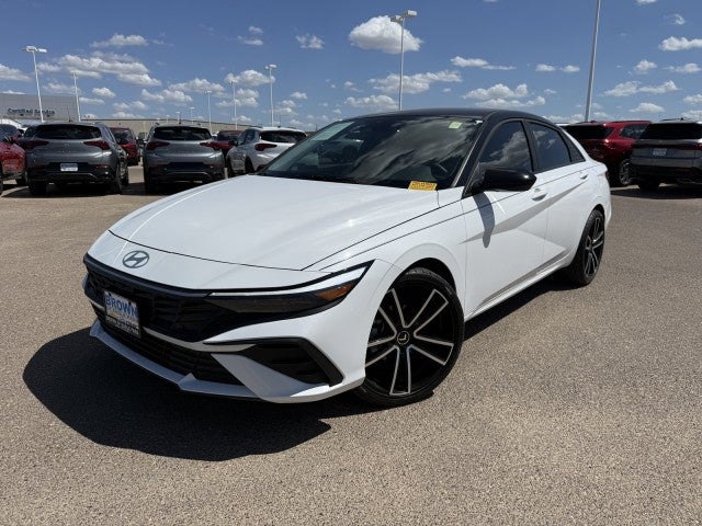 2026 Hyundai Elantra SE