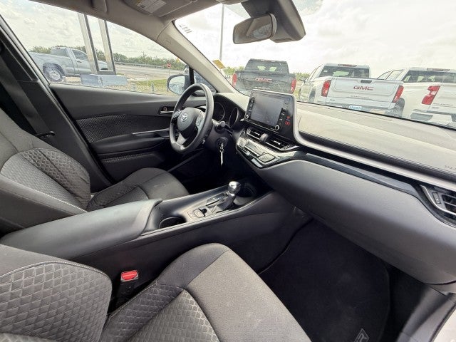 2021 Toyota C-HR LE