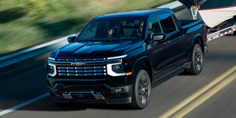 2027 Silverado 1500 - 2026 Chevrolet Silverado 1500 vs. RAM 1500: Capability Comes Down to the Numbers 